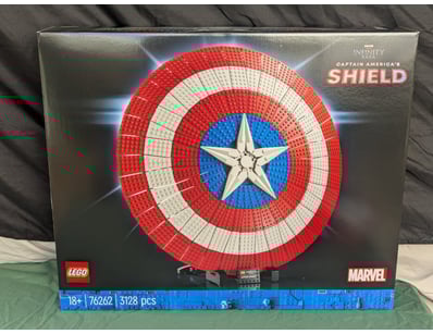 **UNRESERVED** LIFETIME COLLECTION OF LEGO PART... - Lot 125