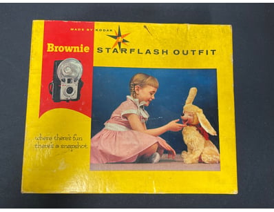 KODAK BROWNIE STARFLASH OUTFIT CAMERA WITH ACCESSO...