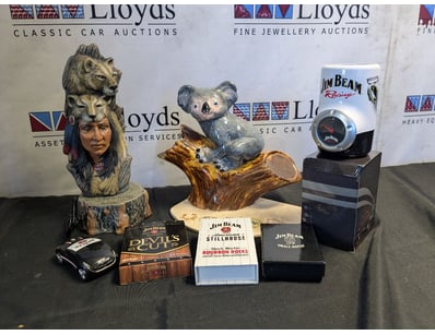 JIM BEAM COLLECTIBLES LOT - DECORATIVE FIGURINES, ...