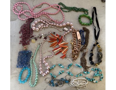 Gadgets, Music & Pastimes (A986) - Lot 151