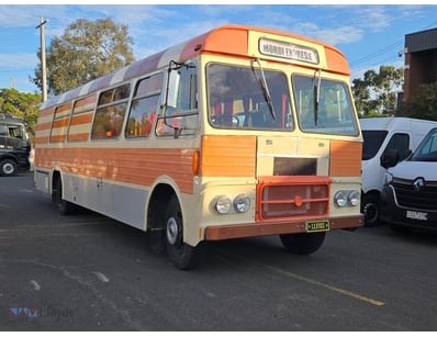 <b>1968 Bedford Motorhome SB Bus - Orange </b><br ...