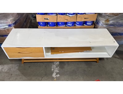 Wooden white tv unit 

Dimensions: 180cm x 50cm x ...