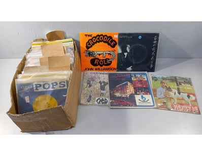 Gadgets, Music & Pastimes (SAA982) - Lot 4417