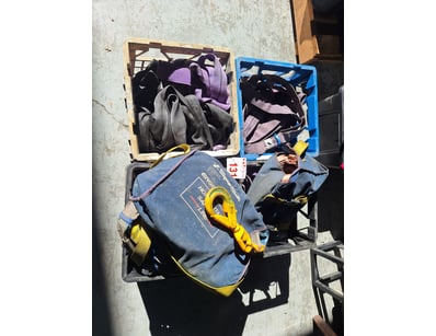 Mostly UNRESERVED Ex-Hire Stage Lighting, PA & ... - Lot 131