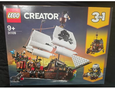 **UNRESERVED** COOKIE'S LIFETIME COLLECTION OF ... - Lot 628