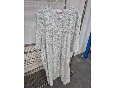 RRP $85.95
Schrank 
SK926D5 pansies cotton 
Sizes ...