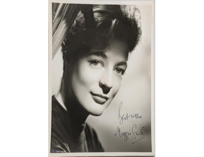 SIGNED PHOTOGRAPH OF MAGGIE SMITH WITH CERTIFICATE...