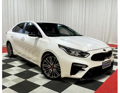 <b>2021 Kia Cerato BD GT Sedan - White - 110,388km...