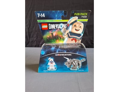 **UNRESERVED** LIFETIME COLLECTION OF LEGO PART... - Lot 395