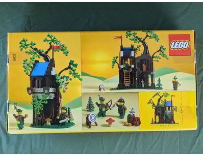 **UNRESERVED** LIFETIME COLLECTION OF LEGO PART... - Lot 405