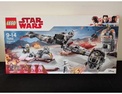 **UNRESERVED** COOKIE'S LIFETIME COLLECTION OF ... - Lot 917