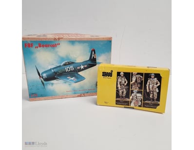 VINTAGE MODEL KIT COLLECTION - F8F BEARCAT AIRCRAF...