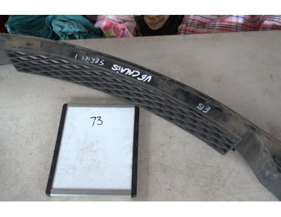 Holden VE Calais Series 1 front lower grill with f...