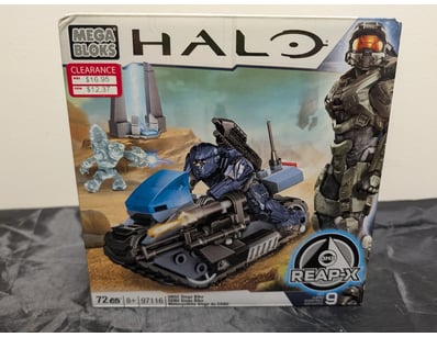 **UNRESERVED** LIFETIME COLLECTION OF LEGO PART... - Lot 373