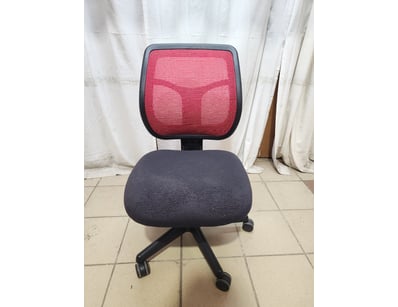 House & Homewares (A91000) - Lot 1976