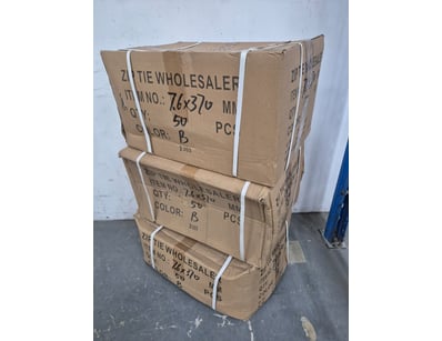 Zip tie, assorted sizes and colours, quantity unkn...