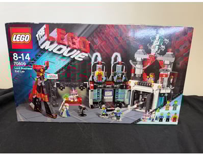 **UNRESERVED** LIFETIME COLLECTION OF LEGO PART... - Lot 648