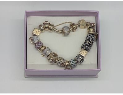 Luxury Jewellery (A1000) - Lot 301