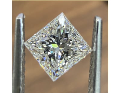 Diamond And Gemstone Market (A982) - Lot 703