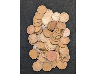 COLLECTION OF 1952 AUSTRALIAN PENNIES

Condition...