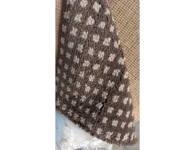 Roll of Carpet, Brown with Beige Dots

Dimension...