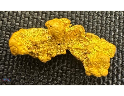0.957 GRAMS AUSTRALIAN GOLD NUGGETS

Dimensions: H...
