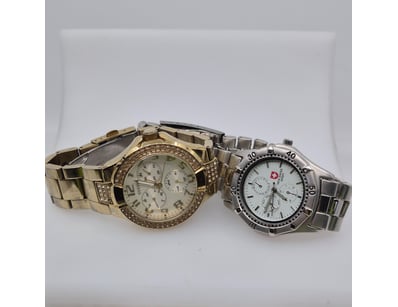 Affordable Watch Market (A986) - Lot 6402