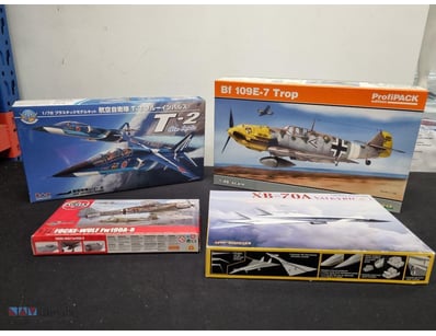 COLLECTION OF FIVE UNASSEMBLED AIRCRAFT MODEL KITS...