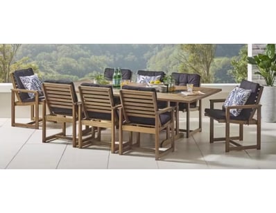 $800K Major Retailer Indoor & Outdoor Living - I... - Lot 97