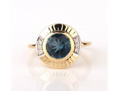 Thrift Shop (A978) - Lot 989