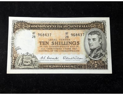 COMMONWEALTH OF AUSTRALIA TEN SHILLINGS NOTE

A ...