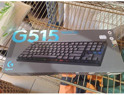 Home Entertainment, Audio & Computers (A1000) - Lot 833