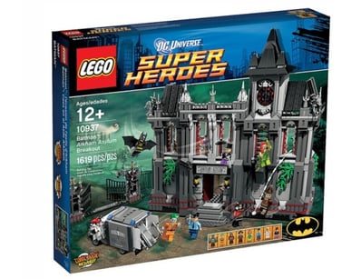 **UNRESERVED** LIFETIME COLLECTION OF LEGO PART... - Lot 260