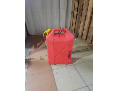 20L Jerry can.

