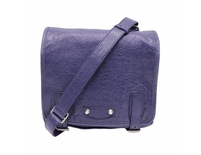 Designer Vault (A982) - Lot 3001