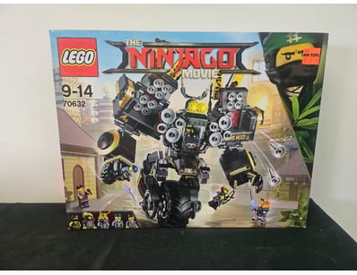 **UNRESERVED** LIFETIME COLLECTION OF LEGO PART... - Lot 723