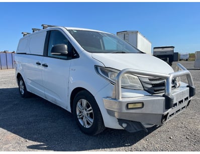 Passenger, Luxury & Commercial Vehicles Auction - Lot 400