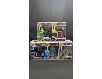 LOT OF 5 FUNKO POP COLLECTIBLE FIGURES - MARVEL & ...