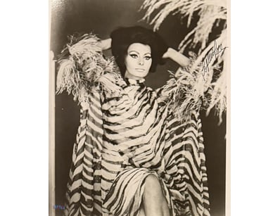 SOPHIA LOREN SIGNED PHOTO

Sophia Loren Personally...