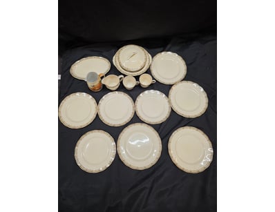 The Curio Collection (A996) - Lot 2090