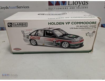 CLASSIC CARLECTABLES HOLDEN VP COMMODORE 1993 BATH...