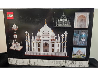 **UNRESERVED** COOKIE'S LIFETIME COLLECTION OF ... - Lot 969