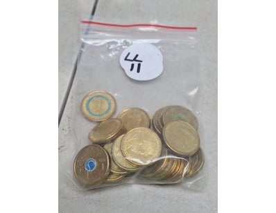 The Curio Collection (A990) - Lot 1045