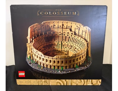 **UNRESERVED** LIFETIME COLLECTION OF LEGO PART... - Lot 316