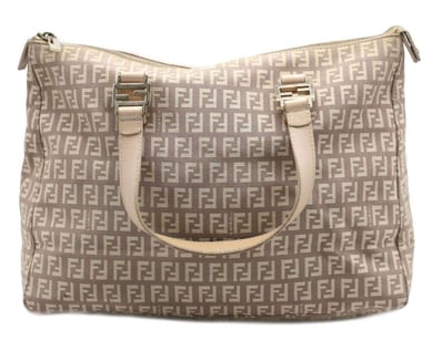 Designer Vault (A984) - Lot 1055