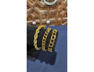 3XPCS GOLD PLATED BRACELETS  

Total Item Weight: ...
