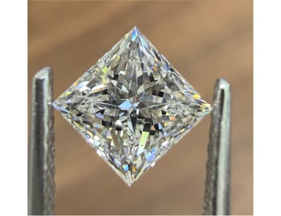 Diamond And Gemstone Market (A982) - Lot 701