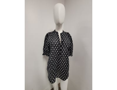 BLUE ILLUSION BLACK AND WHITE GEOMETRIC PRINT SHIF...