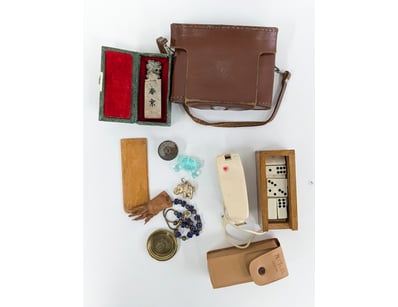 COLLECTION OF VINTAGE ITEMS, INCLUDING JAPANESE CA...