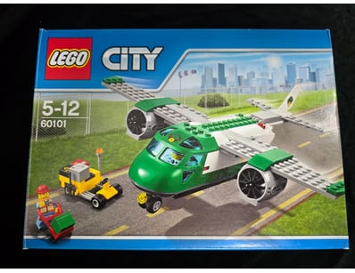 **UNRESERVED** COOKIE'S LIFETIME COLLECTION OF ... - Lot 512